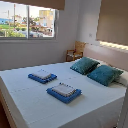 Magic Maisonette 250m From The Appartamento Larnaca