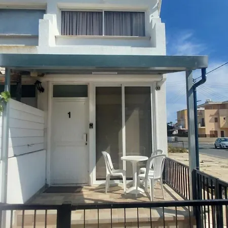 Magic Maisonette 250m From The * לרנקה